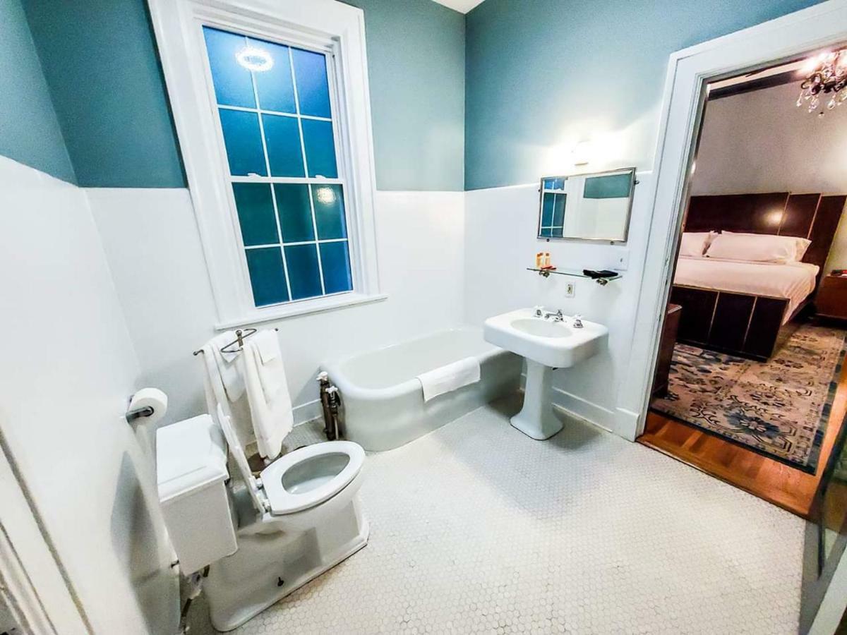 The York Chester Inn Gastonia Bagian luar foto